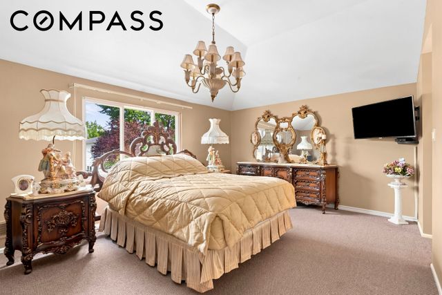 78 Kennington Street, New York City, NY 10308