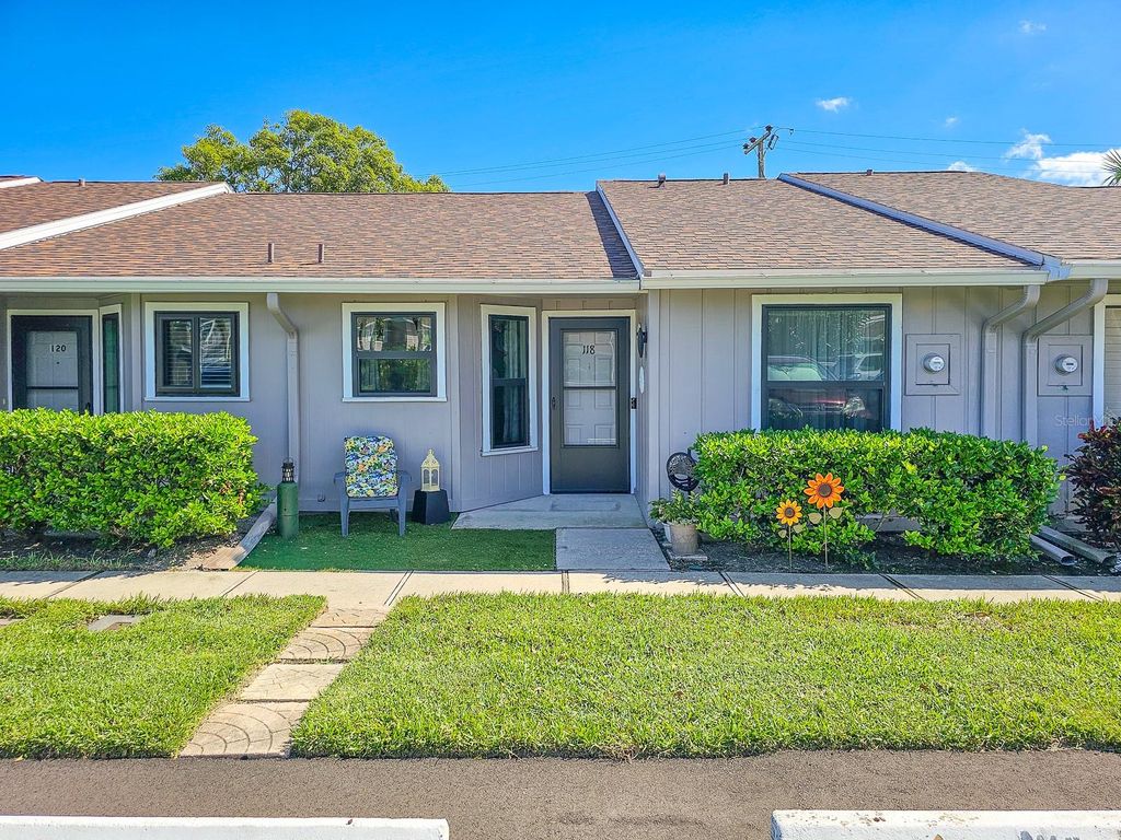 118 LAGOON COURT, New Smyrna Beach, FL 32169