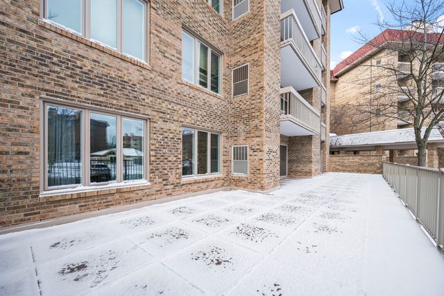 1280 RUDOLPH Road 1F, Northbrook, IL 60062