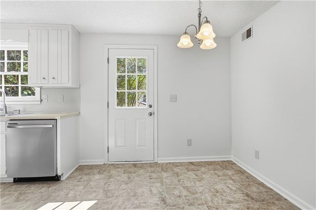 4400 Hidden Meadow Circle, Sugar Hill, GA 30518