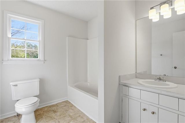 4400 Hidden Meadow Circle, Sugar Hill, GA 30518