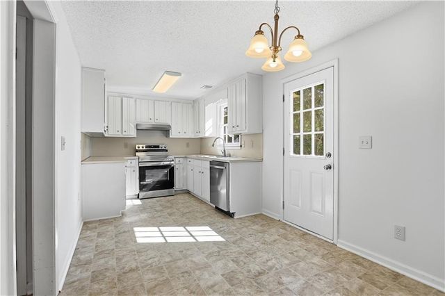 4400 Hidden Meadow Circle, Sugar Hill, GA 30518