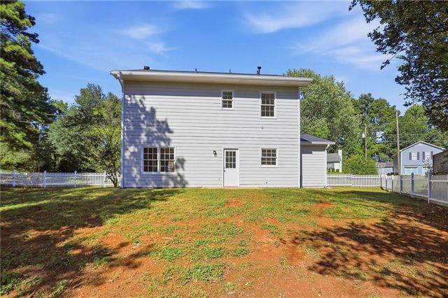 4400 Hidden Meadow Circle, Sugar Hill, GA 30518