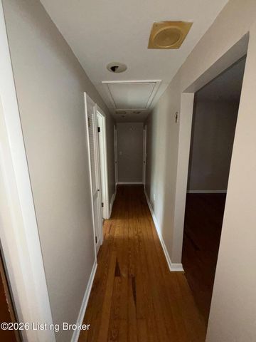 811 S Park Rd, Louisville, KY 40118