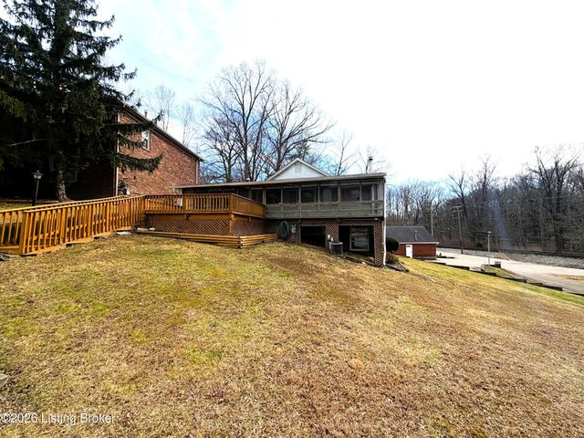 811 S Park Rd, Louisville, KY 40118