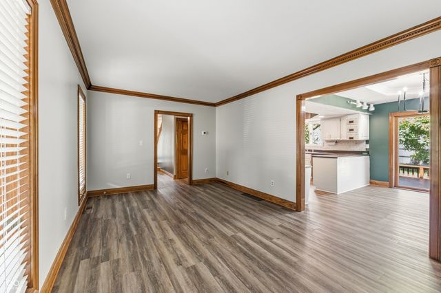 906 Hummingbird Lane, Columbus, IN 47203