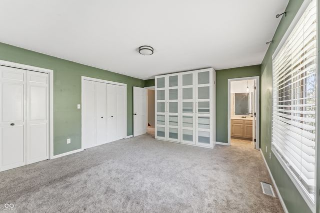 906 Hummingbird Lane, Columbus, IN 47203