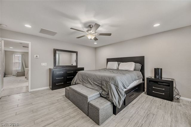 70 Pikiariki Court, Las Vegas, NV 89183