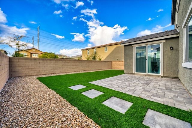 70 Pikiariki Court, Las Vegas, NV 89183