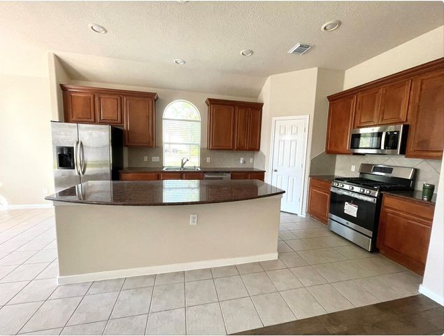 38 Robin Caper Court, The Woodlands, TX 77382