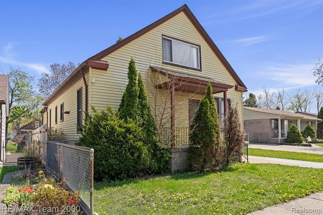 5734 N Gulley Road, Dearborn Heights, MI 48127