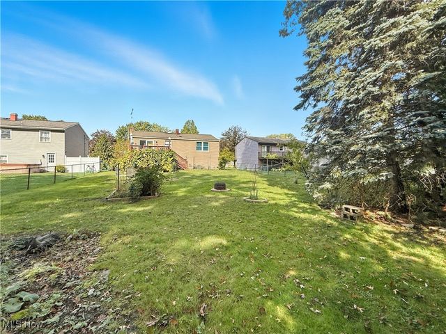 5179 Willow Crest Avenue, Austintown, OH 44515