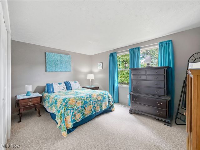 5179 Willow Crest Avenue, Austintown, OH 44515