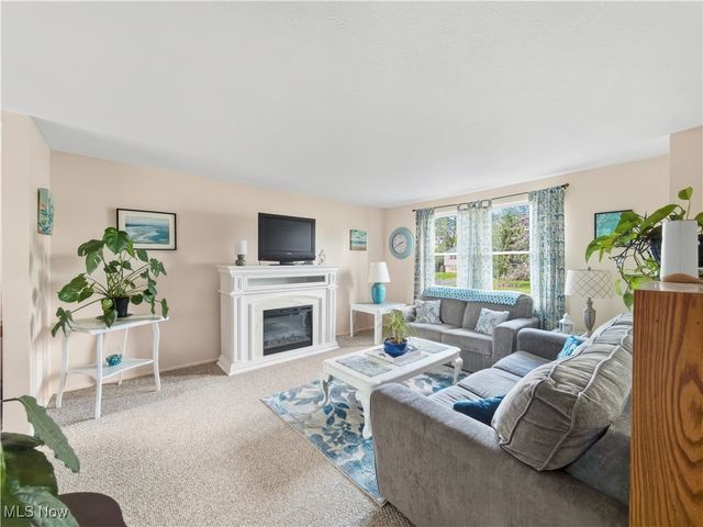 5179 Willow Crest Avenue, Austintown, OH 44515