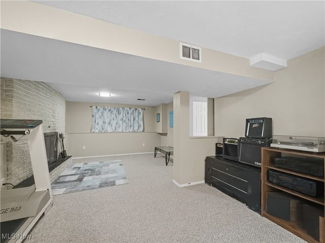 5179 Willow Crest Avenue, Austintown, OH 44515