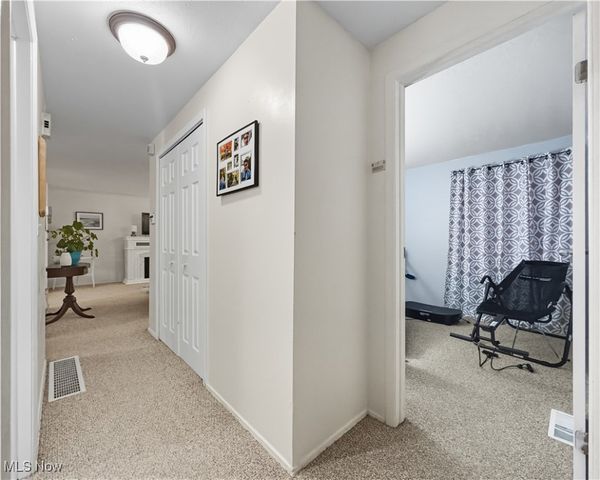 5179 Willow Crest Avenue, Austintown, OH 44515