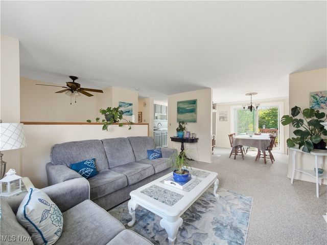 5179 Willow Crest Avenue, Austintown, OH 44515