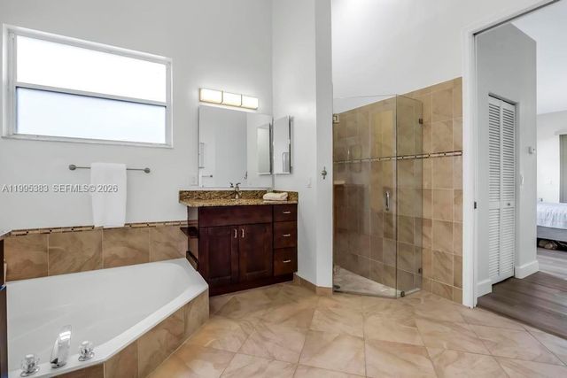 17921 NW 10th St, Pembroke Pines, FL 33029