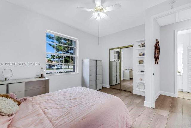 17921 NW 10th St, Pembroke Pines, FL 33029