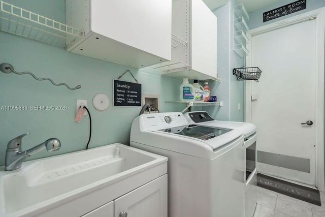 17921 NW 10th St, Pembroke Pines, FL 33029