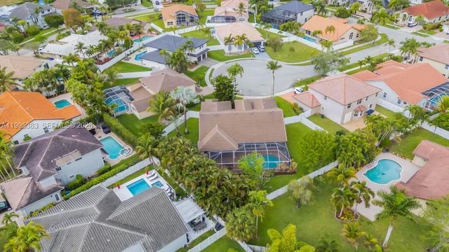 17921 NW 10th St, Pembroke Pines, FL 33029