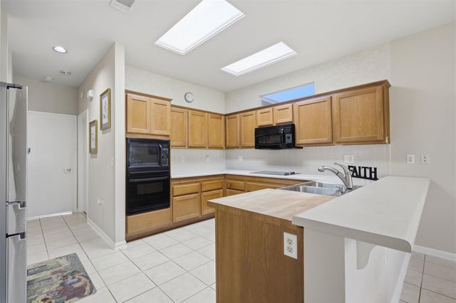 113 Larkspur LN, Georgetown, TX 78633