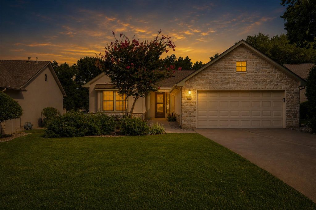 113 Larkspur LN, Georgetown, TX 78633