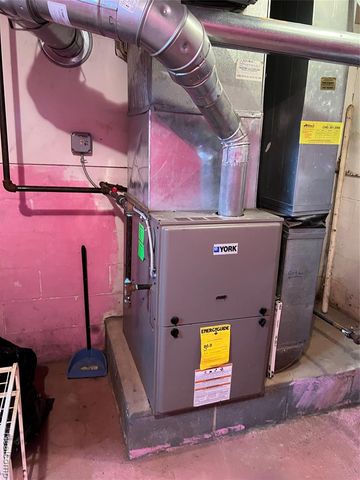 11406 Jackson Ave Avenue, Warren, MI 48089