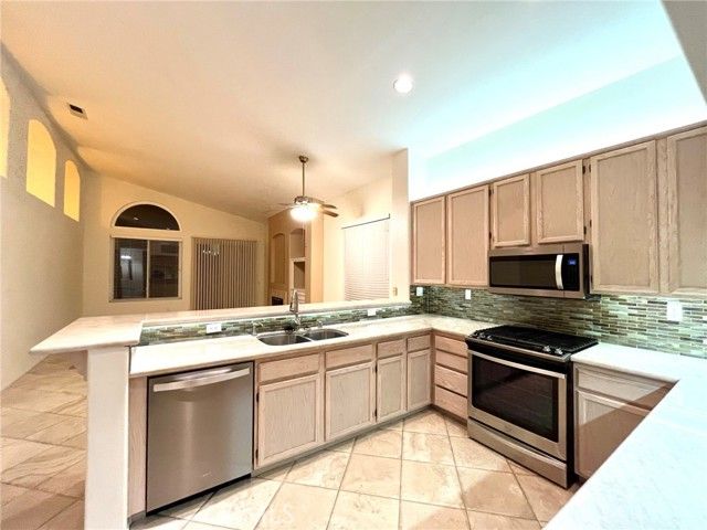 22810 Mountain Ash Circle, Corona, CA 92883