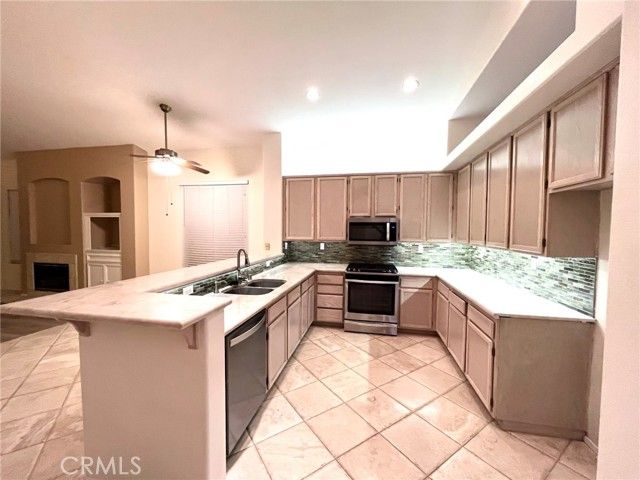 22810 Mountain Ash Circle, Corona, CA 92883