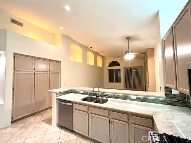 22810 Mountain Ash Circle, Corona, CA 92883