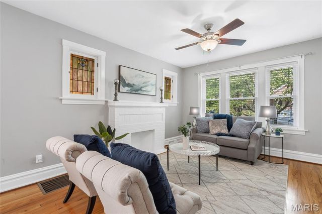 4064 Potomac Street, St Louis, MO 63116