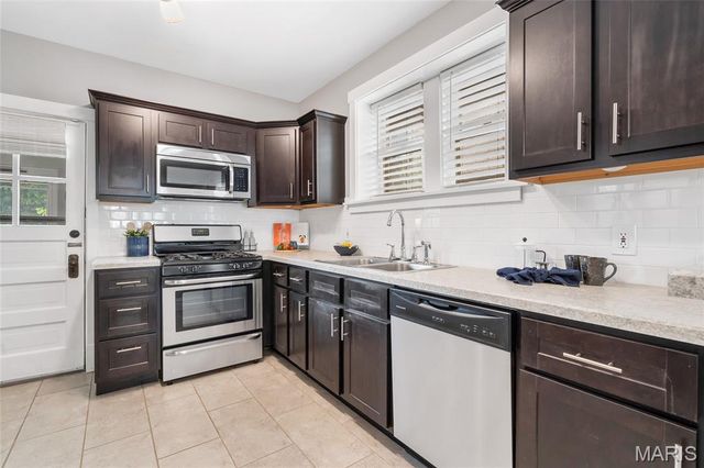 4064 Potomac Street, St Louis, MO 63116