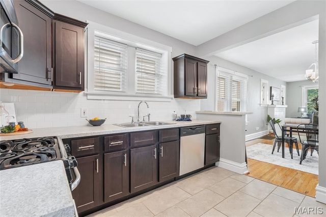 4064 Potomac Street, St Louis, MO 63116