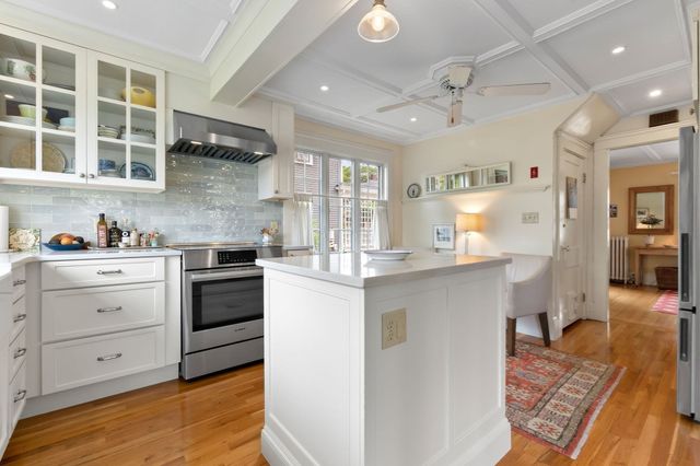 10 Giddings Avenue, Beverly, MA 01915