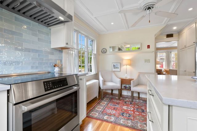 10 Giddings Avenue, Beverly, MA 01915