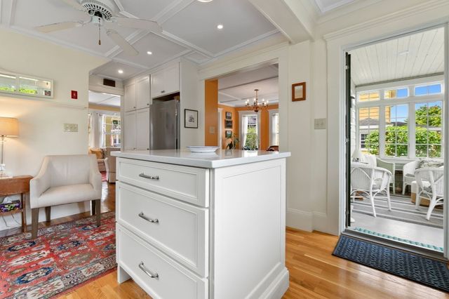 10 Giddings Avenue, Beverly, MA 01915