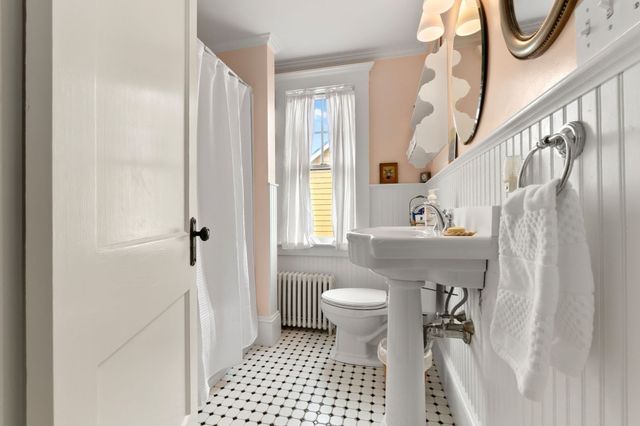 10 Giddings Avenue, Beverly, MA 01915