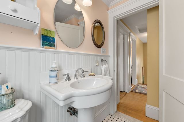 10 Giddings Avenue, Beverly, MA 01915
