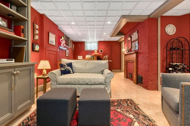 10 Giddings Avenue, Beverly, MA 01915