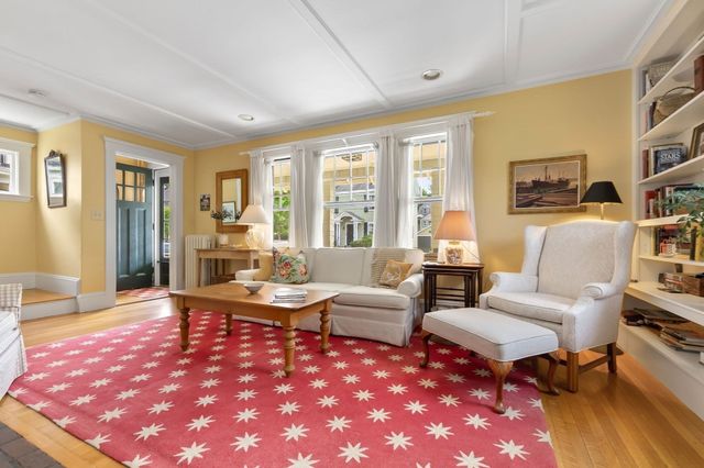10 Giddings Avenue, Beverly, MA 01915