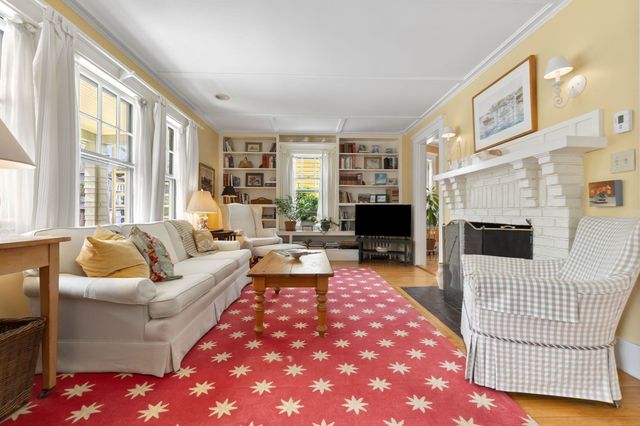 10 Giddings Avenue, Beverly, MA 01915