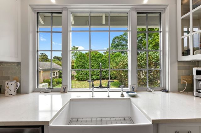 10 Giddings Avenue, Beverly, MA 01915