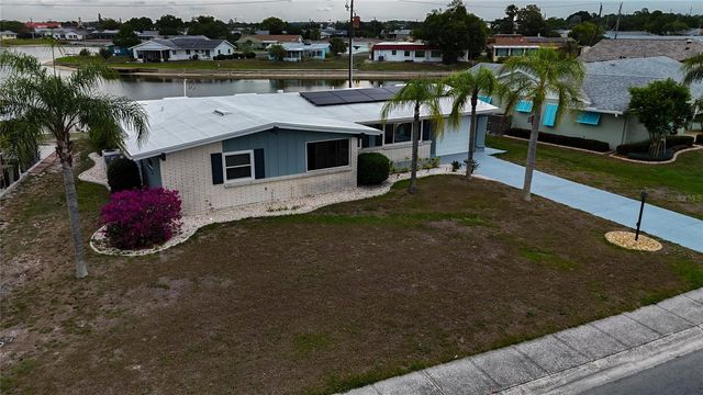 1201 FORDHAM DRIVE, Sun City Center, FL 33573
