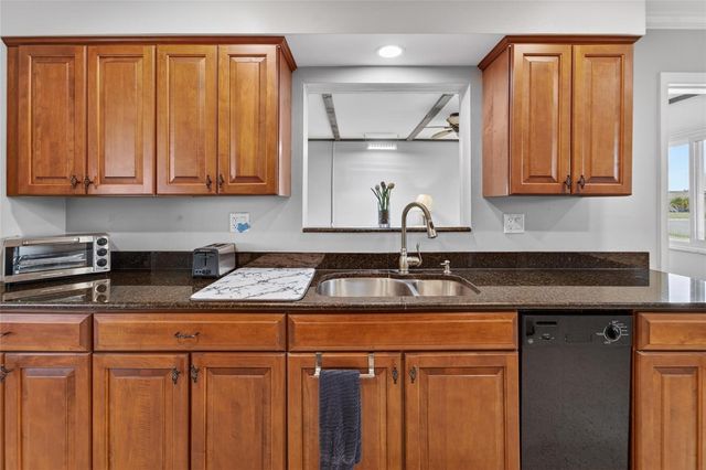 1201 FORDHAM DRIVE, Sun City Center, FL 33573