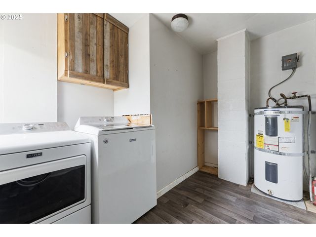 2665 35TH St, Coos Bay, OR 97420