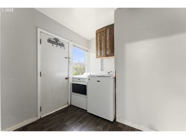 2665 35TH St, Coos Bay, OR 97420