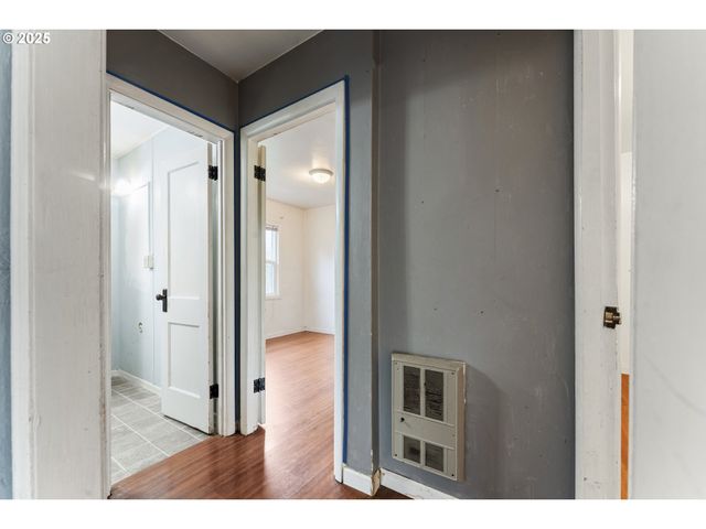 2665 35TH St, Coos Bay, OR 97420