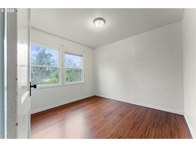 2665 35TH St, Coos Bay, OR 97420