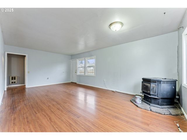 2665 35TH St, Coos Bay, OR 97420